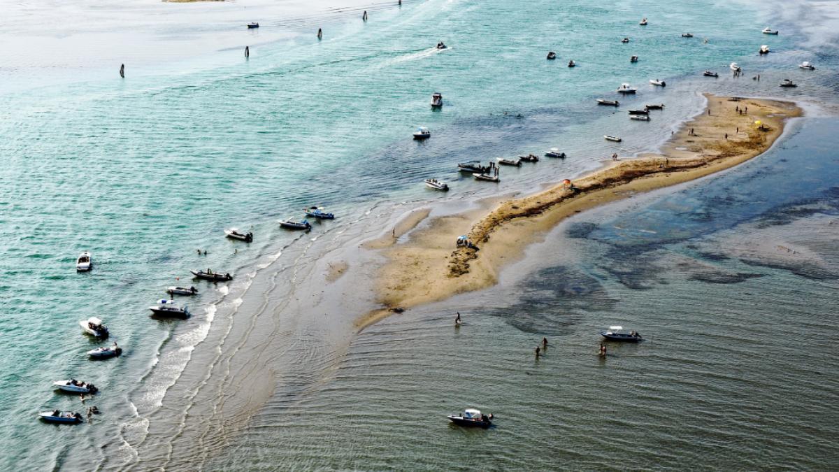 O noua insula in laguna de la Venetia