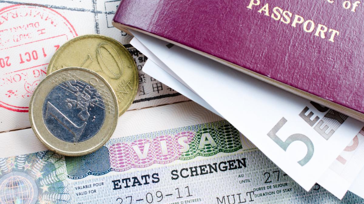 viza schengen, pasaport si bani euro