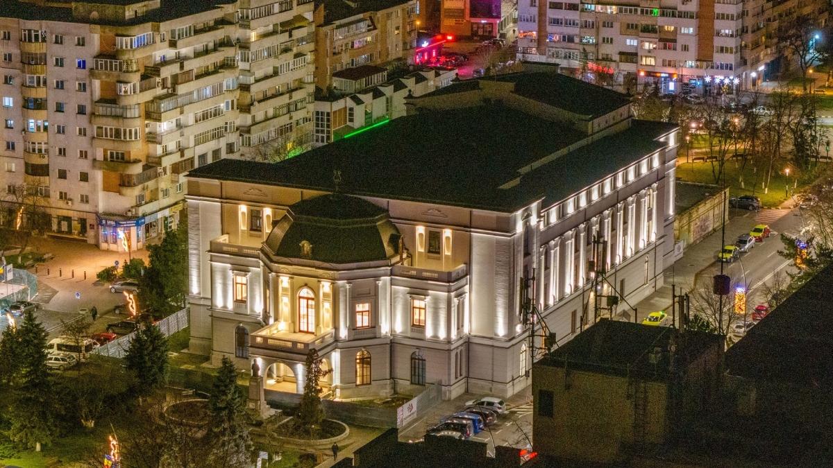 mihai eminescu teatru