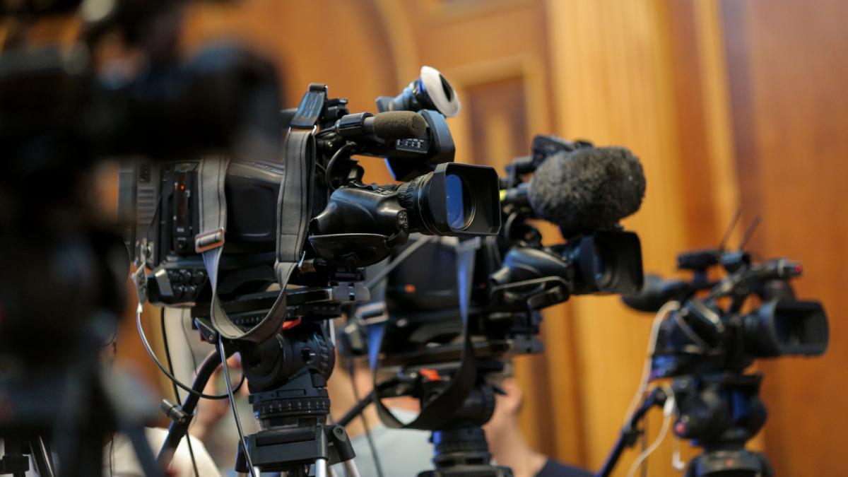 jurnalism mass media presa filmare televiziune camere