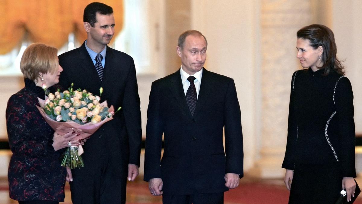 vladimir putin si bahar al assad cu sotia