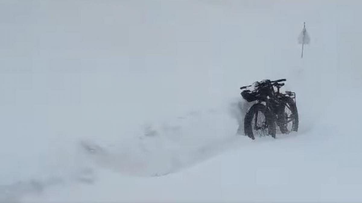 bicicleta in zapada