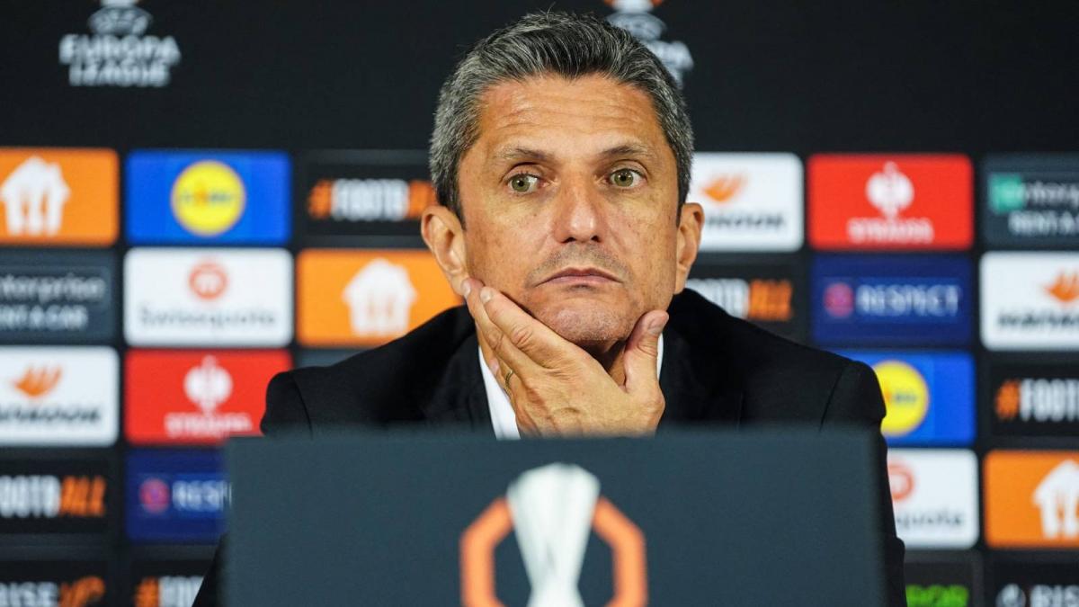 razvan lucescu antrenor paok