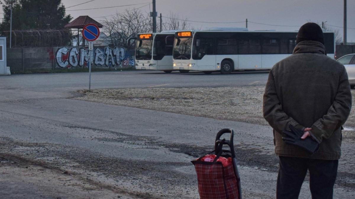 statie autobuz bucuresti calator