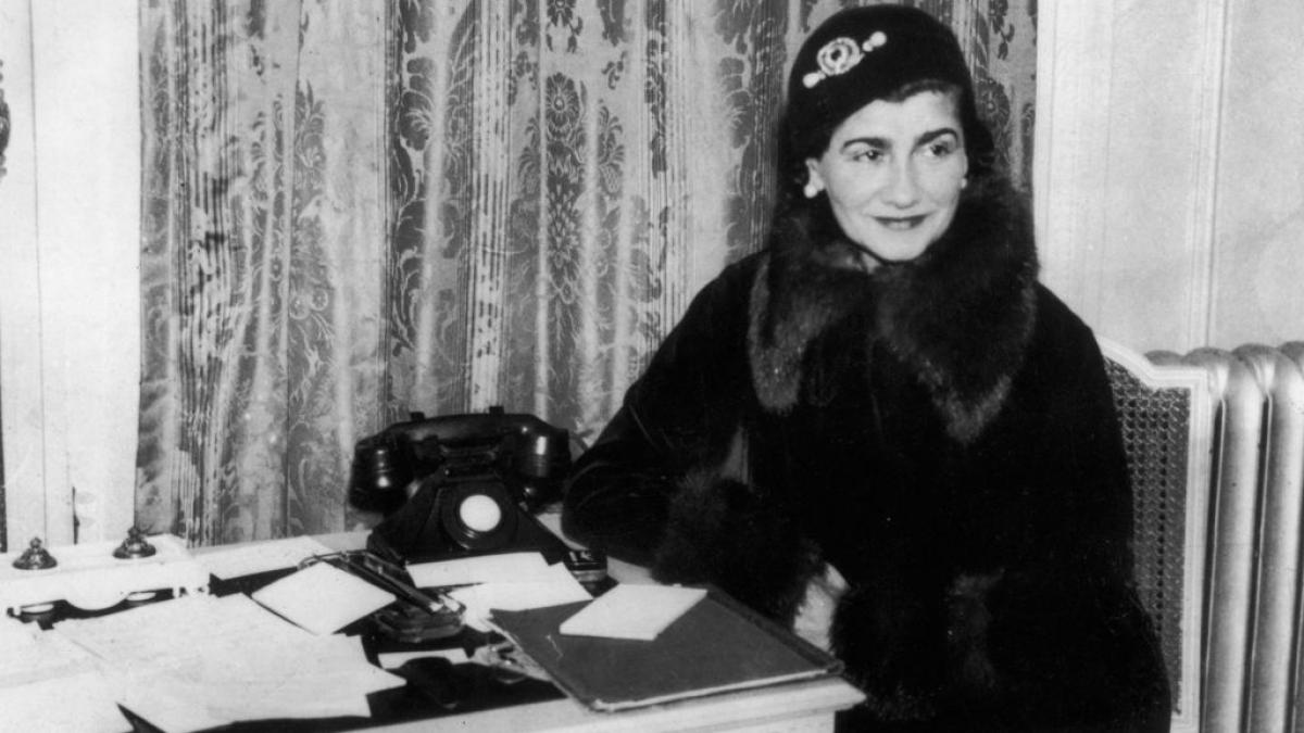 „Moda trece, stilul rămâne”. 54 de ani fără Coco Chanel. Povestea de viață a celei care a revoluționat lumea modei