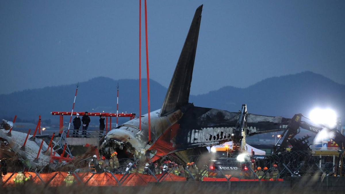 avion prabusit Jeju Air 2216