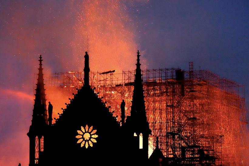 Superficial Puno Incident Eveniment Incendiu De La Notre Dame Paris Richtigerfolgreich Com