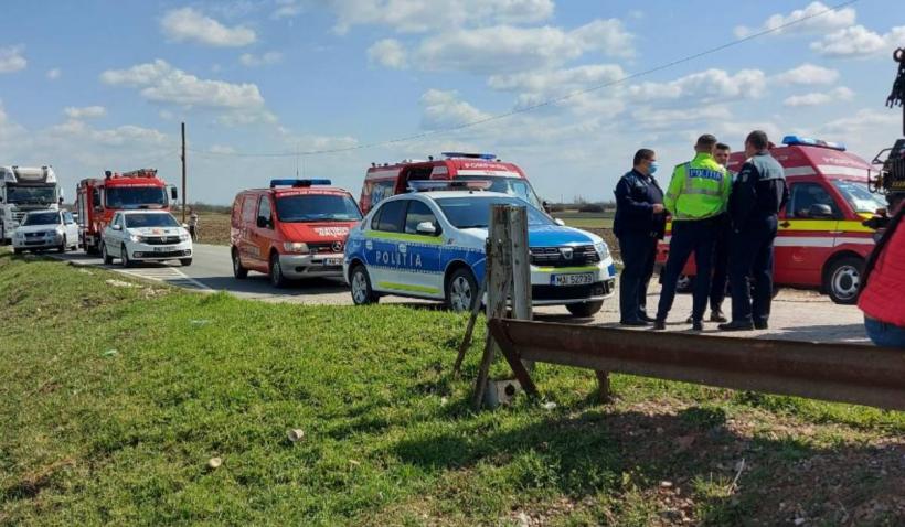 Accident Între Un Tren Şi Un TIR Traficul Feroviar Pe Relaţia Craiova