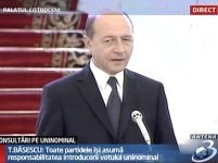 Băsescu ar putea renunţa la referendum