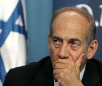 Ehud Olmert va continua să conducă Israelul
