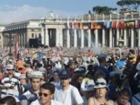 Roma. Paştele românilor celebrat cu întârziere