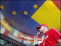 România deschide piaţa muncii pentru cetăţenii UE
