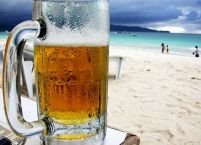 Alcoolul pe plajă va fi interzis
