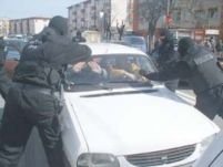 Unul dintre autorii jafului de la Târgu Mureş este poliţist