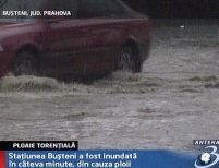 Staţiunea Buşteni - inundată după o ploaie torenţială