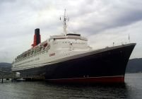 Vasul gigant Queen Elizabeth 2 transformat în hotel plutitor
