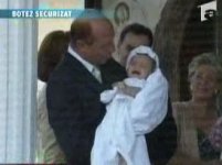 Băsescu este naşul fiicei "coruptului" Falcă (VIDEO)