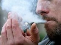 Aproape jumătate din populaţia adultă a României fumează