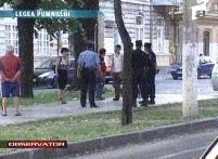 Cameramanul agresat la Brăila este vinovat că a luat bătaie
