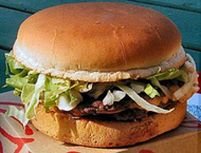 150 de tone de hamburgeri retraşi de pe piaţa din SUA