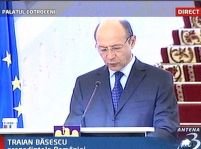 Băsescu: modificarea legii ministeriale are legătură cu trocul PNL-PSD
