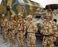 Maşini şi muniţie noi pentru militarii români din Kosovo 
