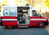 Bucureşti. Patru ambulanţe blocate din cauza unei gropi cu noroi