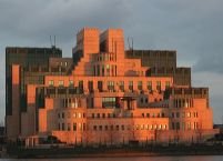 Londra. Sediul MI5 evacuat în urma unei alerte cu bombă  
