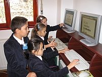 Adomniţiei a dus limba română în şcolile din Spania