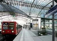 Bărbat ţinut ostatic timp de 2 ore în gara din Berlin
