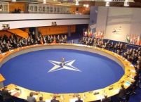 MAE a propus o vacanţă de trei zile în perioada summit-ului NATO