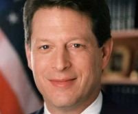 Al Gore ar putea alege câştigătorul dintre Obama si Clinton