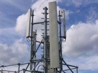 Radiaţiile releelor GSM: Spor de 10% pentru angajaţii Primăriei Capitalei