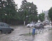 România sub ploi! Risc de inundaţii în 13 judeţe