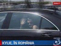 A început numărătoarea inversă. Kylie Minogue a sosit în România <font color=red>(VIDEO)</font>