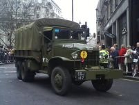 Şoferii de camioane continuă protestul în Londra