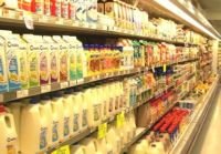 Autorităţile chineze au interzis exporturile de produse lactate