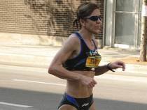 Atletism: Nuţa Olaru a câştigat maratonul de la Denver