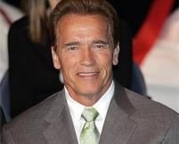 Schwarzenegger l-a invitat pe Obama la sala de forţă să-şi întărească muşchii şi ideile 