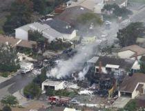 3 morţi, o persoană dispărută, două case distruse ? bilanţul prăbuşirii avionului de vânătoare la San Diego (VIDEO)