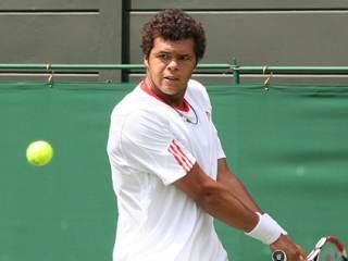 Tsonga a cucerit al treilea trofeu ATP al carierei, fără să cedeze vreun set