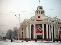 Rusia. Mai multe persoane au fost luate ostatice la o bancă din Siberia Occidentală
