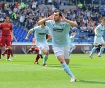 Lazio-Roma 4-2. ?Derby della capitale?, meci plin de nervi şi cu 3 cartonaşe roşii.SerieA (VIDEO)

