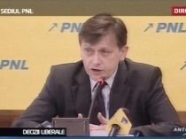 Crin Antonescu: Băsescu şi-a bătut joc de sindicaliştii din educaţie şi de promisiunile electorale