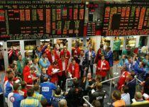 Fed reduce optimismul investitorilor, iar bursa SUA termină pe roşu 

