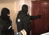 Descinderi în Giurgiu şi Bucureşti: 12 persoane au fost reţinute
