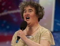 Susan Boyle, la capătul nervilor: Britanica dă cu piciorul în concurenţă (VIDEO)