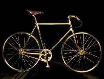 Cea mai scumpă bicicletă din lume este placată cu aur şi încrustată cu cristale Swarovski (FOTO)