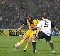 Sturm Graz- Dinamo 0-1. Atacuri permanente, două goluri anulate, un gol valabil, victorie meritată pentru ?câini?
