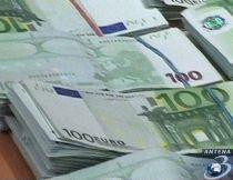 Euro atinge cel mai redus nivel din ultimele trei luni